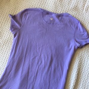 Lululemon T-Shirt